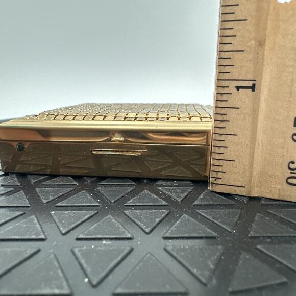 Stunning Vintage Gold Mesh Sequin Pill Box Organizer - Picture 9 of 9